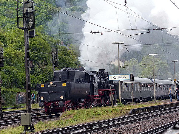 Foto:: DR 52 8154-9 / Karthaus / 29.04.2018 (Foto,Fotos,Bilder,Bild,)