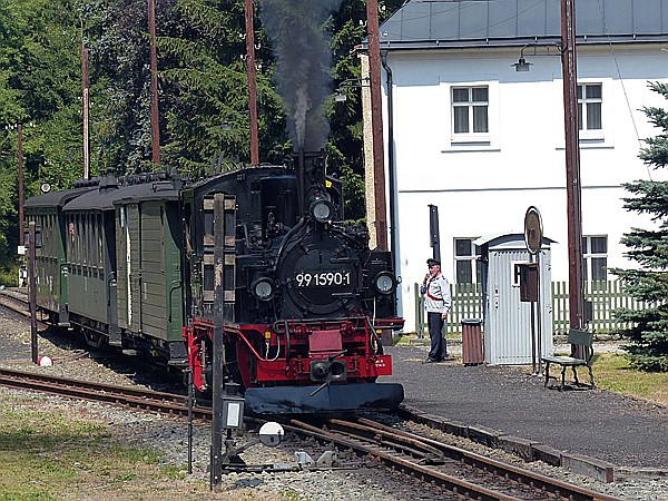 Foto:: DR 99 1590-1 / Schloessel / 04.08.2018 (Foto,Fotos,Bilder,Bild,)