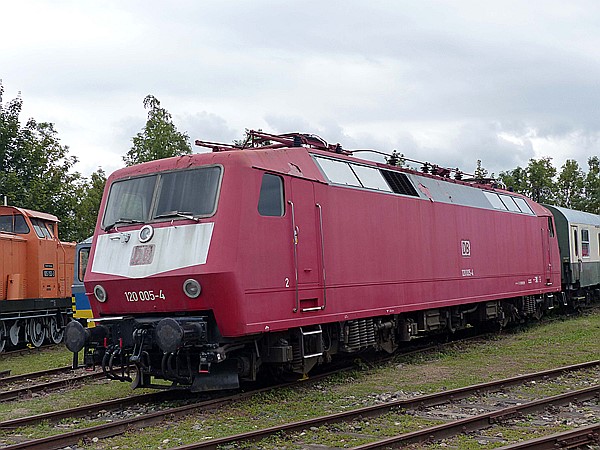 Foto:: 120 005-4 / Weimar / 05.08.2018 (Foto,Fotos,Bilder,Bild,)