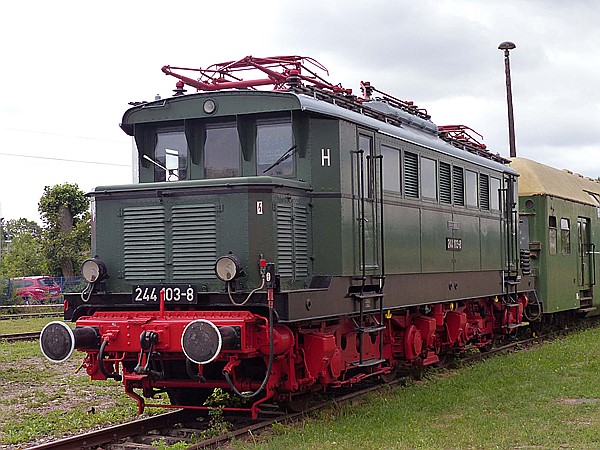 Foto:: 244 103-8 / Weimar / 05.08.2018 (Foto,Fotos,Bilder,Bild,)