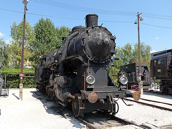 Foto:: MAV 328.054 / Budapest / 19.08.2018 (Foto,Fotos,Bilder,Bild,)