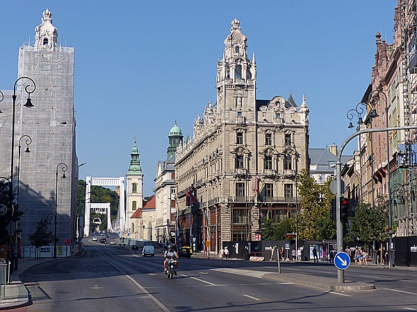 Foto:: Weg zur Elisabethbruecke (Foto,Fotos,Bilder,Bild,)