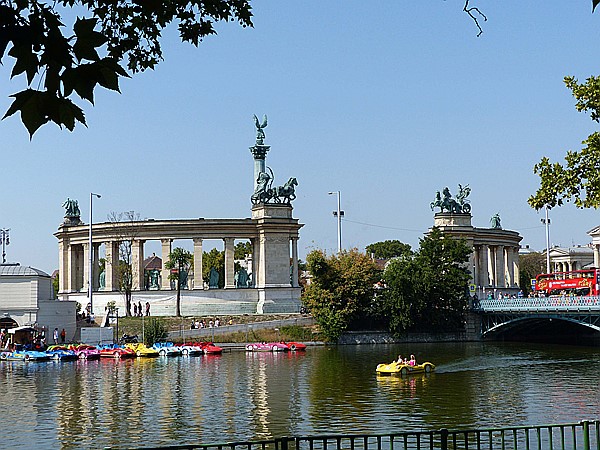 Foto:: Heldenplatz / Budapest / 20.08.2018 (Foto,Fotos,Bilder,Bild,)
