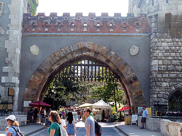 Foto:: Burg Vajdahunyad / Budapest / 20.08.2018 (Foto,Fotos,Bilder,Bild,)