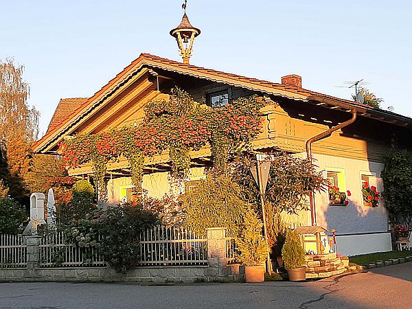 Foto:: Haus / Arrach-Haibuehl / 27.09.2020 (Foto,Fotos,Bilder,Bild,)