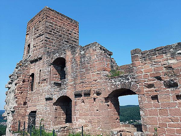 Foto:: Altdahner Burgengruppe / Dahn / 21.07.2021 (Foto,Fotos,Bilder,Bild,)