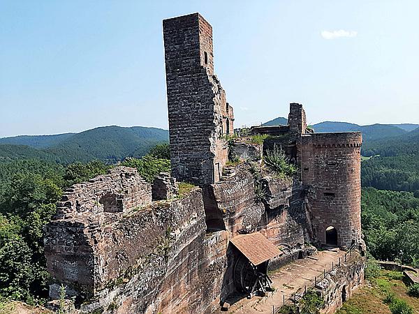 Foto:: Altdahner Burgengruppe / Dahn / 21.07.2021 (Foto,Fotos,Bilder,Bild,)
