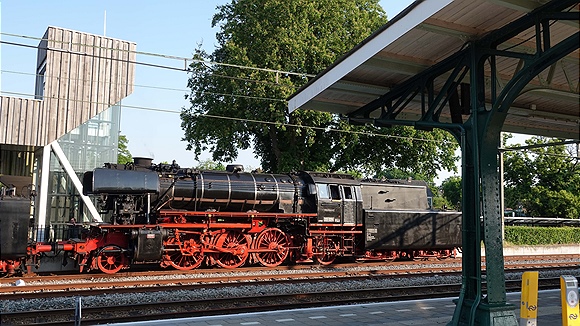 Foto:: VSM 2 ex DB 23 076 + VSM 6 ex DB 23 071 / Dieren / 10.06.2023 (Foto,Fotos,Bilder,Bild,)