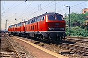 Foto SP_0934_00023: DB 216 188-3 + DB 216 186-7 + DB 216 185-9 / Warburg / 08.06.197