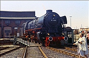 Foto SP_0935_00008: DB 012 061-8 / Warburg / 08.06.1975