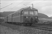 Foto SP_1008_00009: DB 815 726-5 + DB 515 / Altenbeken / 06.12.1975