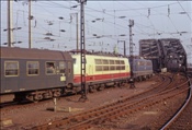 Foto SP_1014_00015: DB 110 154-2 + DB 103 128-5 / Koeln / 06.03.1976