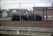 Foto SP_1023_00016: DB 044 067-7 / Warburg / 25.04.1976