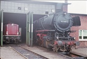 Foto SP_1059_00013: DB 212 122-6 + DB 043 606-3 / Emden / 30.04.1977