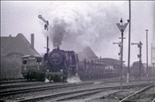 Foto SP_1110_10030: DR 275, DR 52 8074-8 + DR 52 7329-7 / Berlin / 15.05.1978