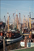 ID: 209: Hafen / Greetsiel / 02.10.1978