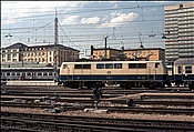 Foto SP_1121_00050: DB 111 030-3 / Muenchen / 26.05.1979