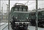 Foto SP_1126_50023: DB 145 168-1 + DB 144 187-2 / Rosenheim / 29.12.1979