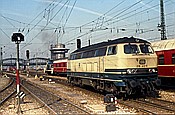 Foto SP_1140_00028: DB 261 133-3 + DB 218 412-5 / Muenchen / 19.09.1980