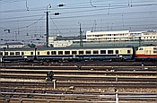 Foto SP_1143_00005: 2. Klasse Grossraumwagen Bpmz / Muenchen / 22.09.1980