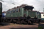 Foto SP_1160_00010: DB 144 050-2 / Wuerzburg / 03.07.1982