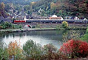 Foto SP_2002_10342: DB 212 023-6 / Balduinstein / 05.10.2002