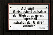 Foto SP_2011_04528: Warnschild / Bertsdorf / 30.04.2011