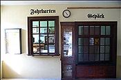 ID: 209: Bahnhofshalle / Bertsdorf / 01.05.2011
