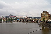 Foto SP_2013_08512: Karlsbruecke + Burg / Prag / 25.08.2013