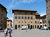 ID: 209: Stadtansichten / Volterra / 08.05.2015