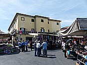 ID: 209: Wochenmarkt / Pomarance / 13.05.2015